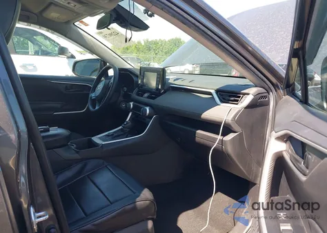 2022 Toyota Rav4 Hybrid Le z USA, uszkodzony, nr VIN 4T3MWRFV7NU072226